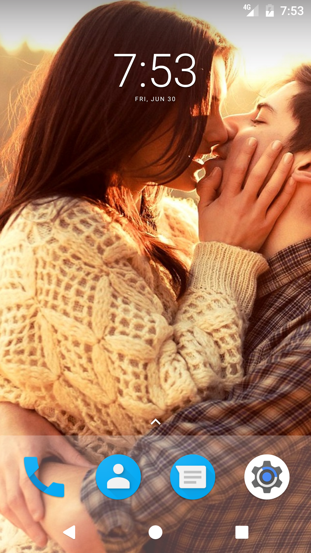 Hd Wallpaper Love Kiss - HD Wallpaper 