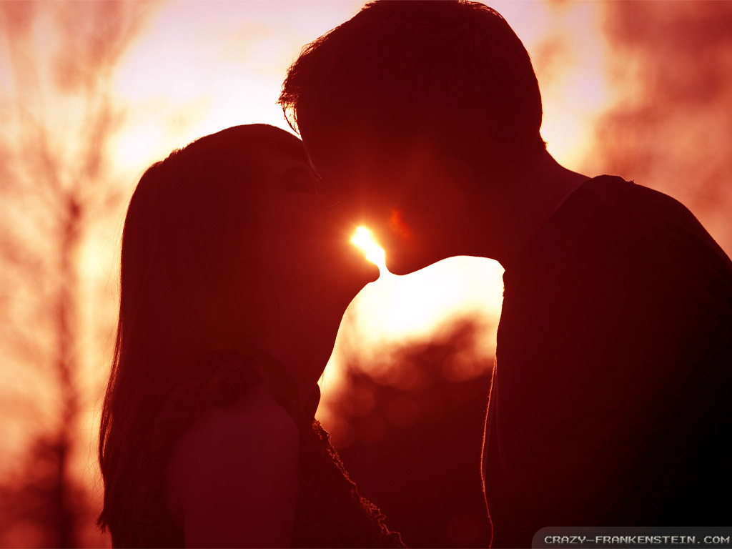 Wallpaper Of Love Kiss - Emotional Love Pic Hd - HD Wallpaper 