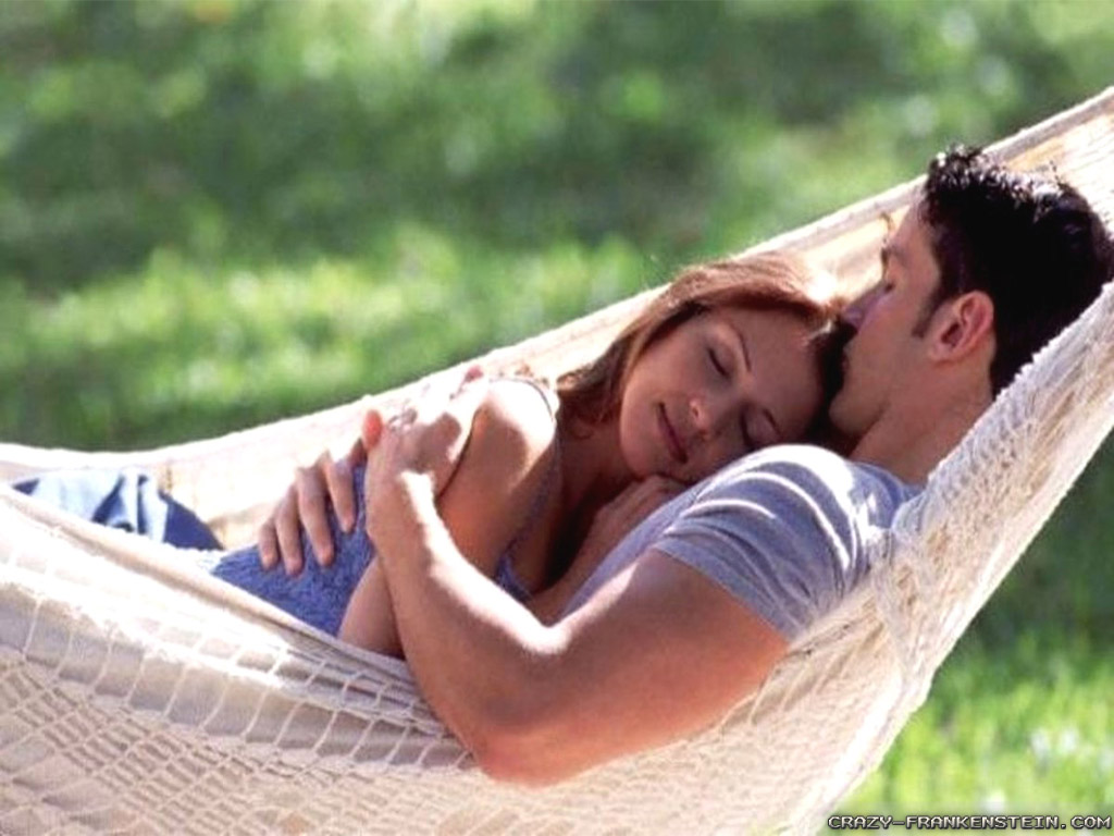 Romantic Valentine Hug Day - HD Wallpaper 