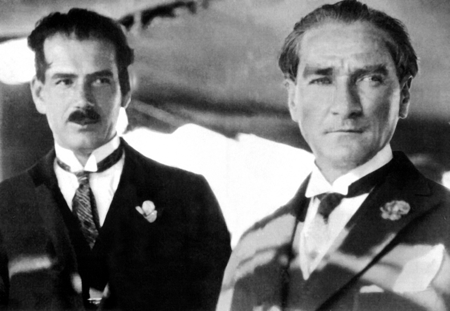 Rusen Esref And Mustafa Kemal - Ataturk Leader - HD Wallpaper 