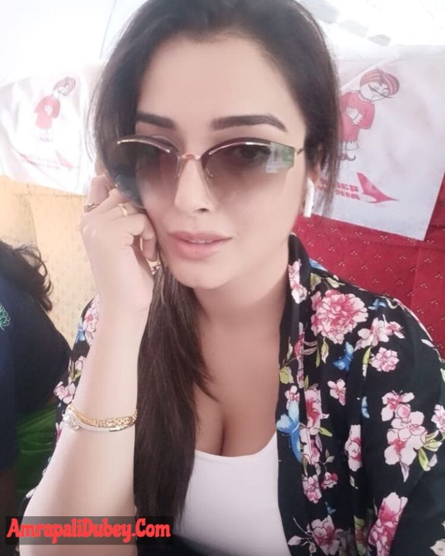 Bhojpuri Actress Amrapali Dubey Photo & Wallpaper - Amrapali Dubey - HD Wallpaper 