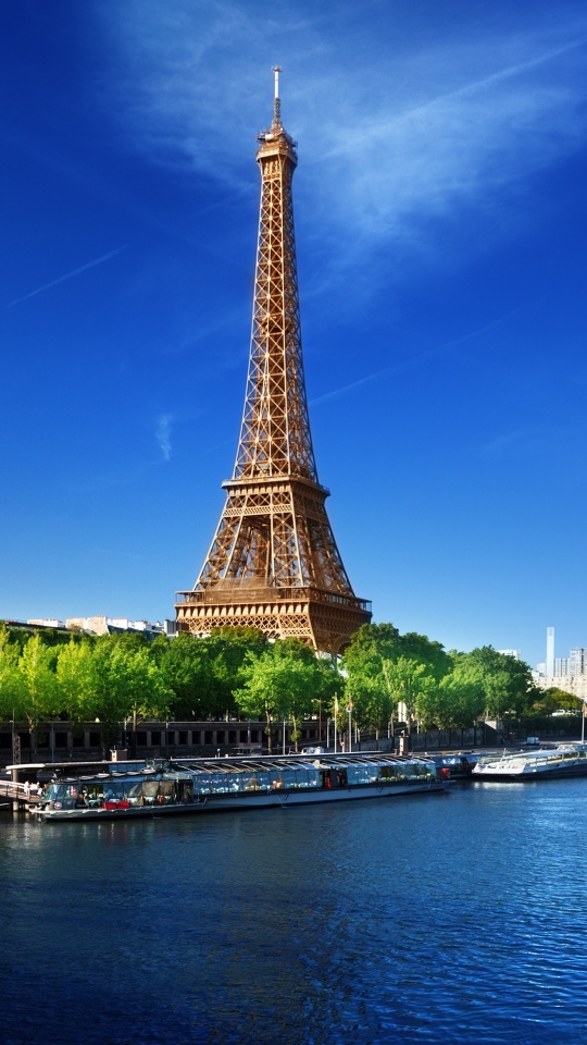 The Eiffel Tower River - Beautiful Views Wallpaper Iphone - HD Wallpaper 