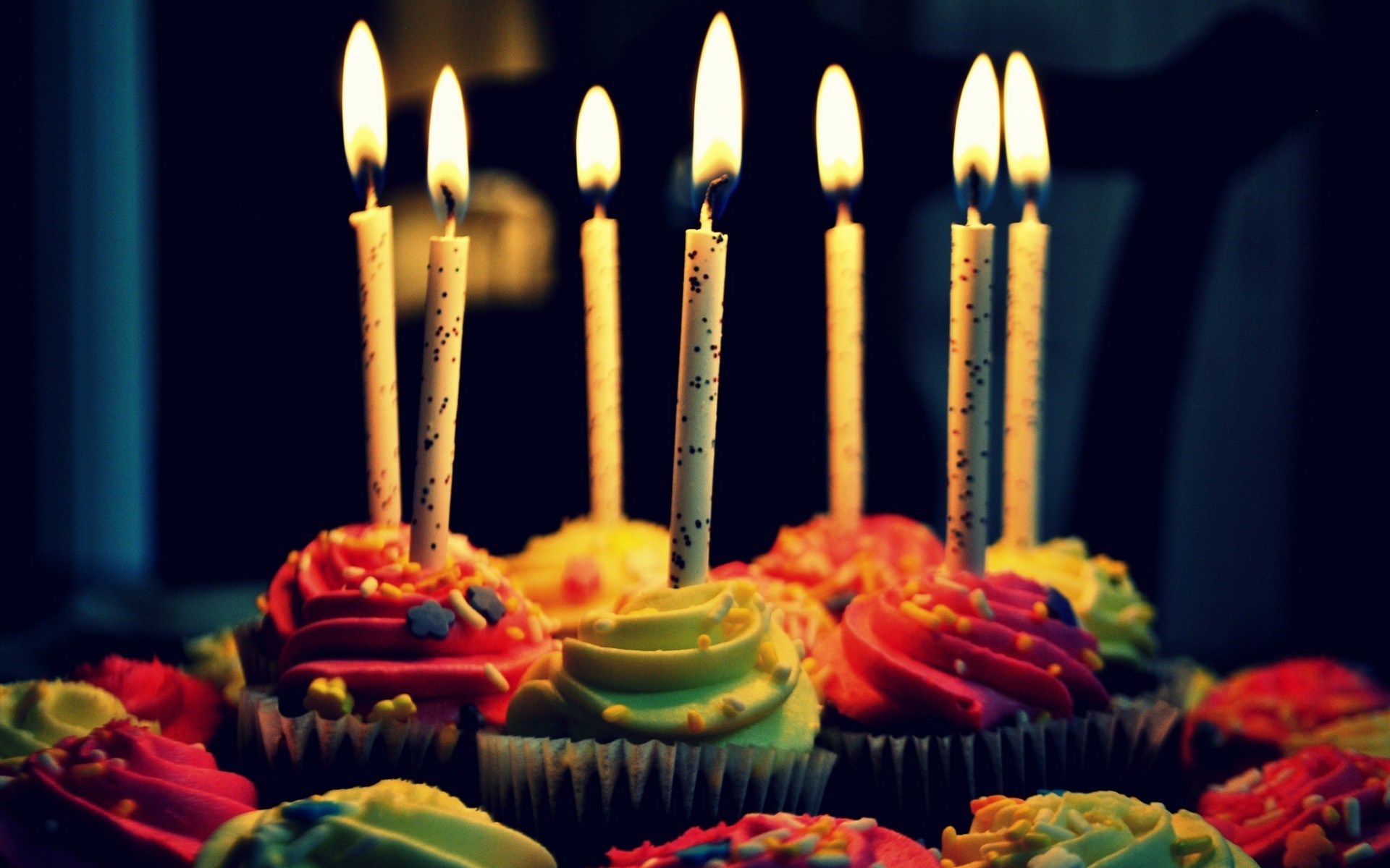 Birthday Wishes Cake With Candle - HD Wallpaper 