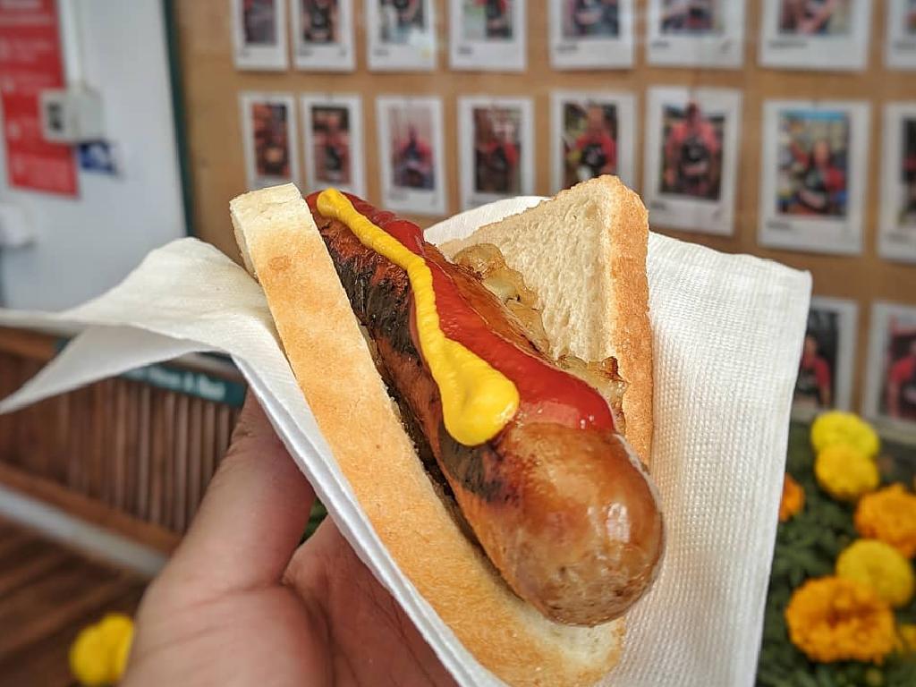 Bunnings Sausage Sizzle Onions - HD Wallpaper 