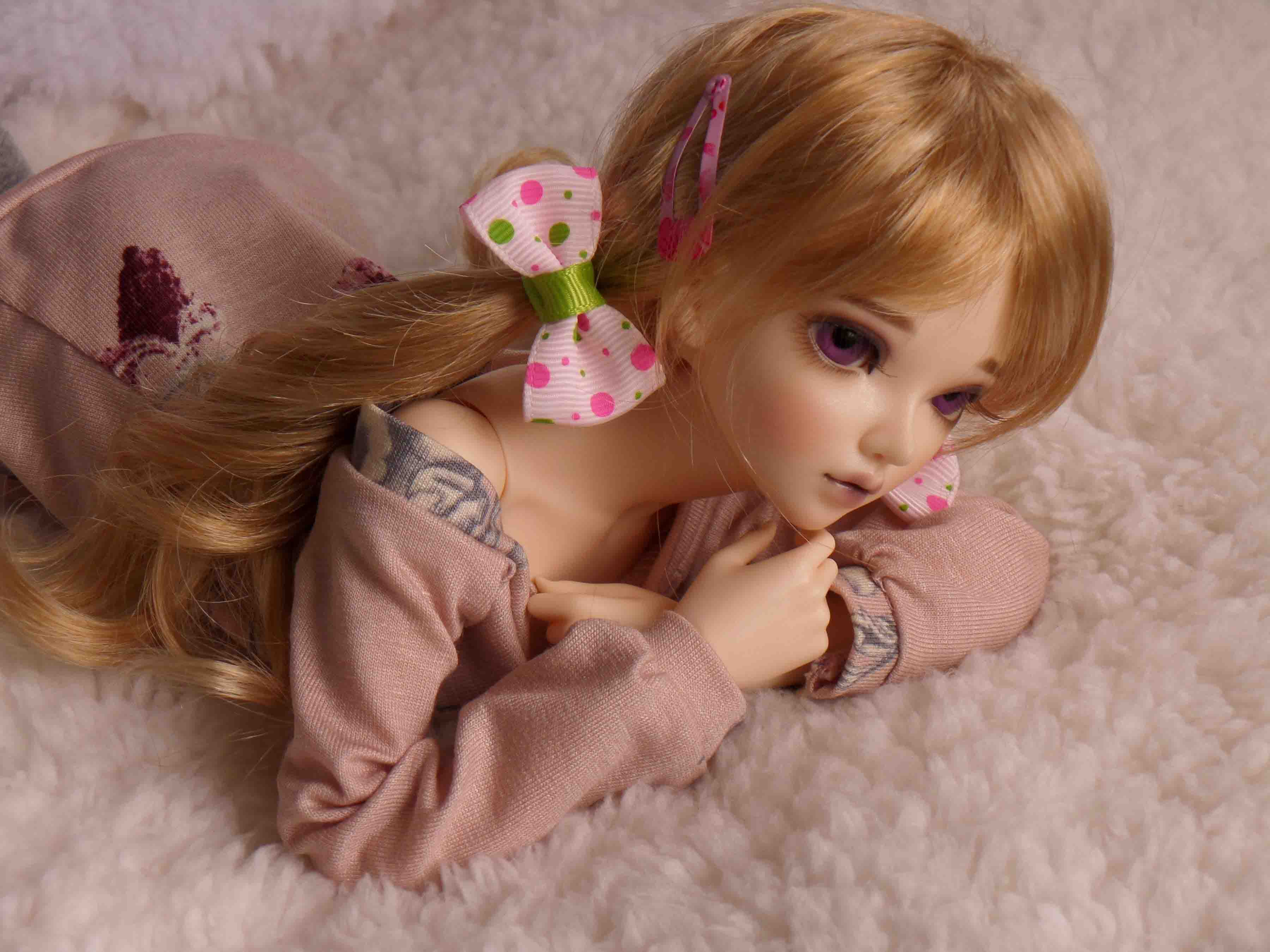 Barbies Pictures Wallpapers Group - Beautiful Sad Baby Doll - HD Wallpaper 