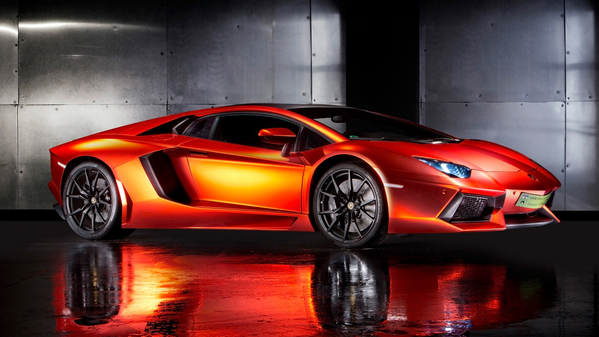 Print Tech 2013 Lamborghini Aventador Wallpaper - Metallic Orange Lamborghini Aventador - HD Wallpaper 