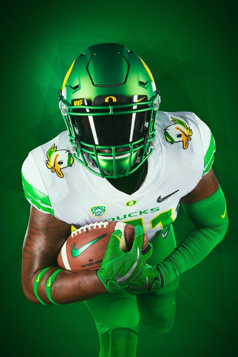 Best College Football Uniforms 2019 - HD Wallpaper 