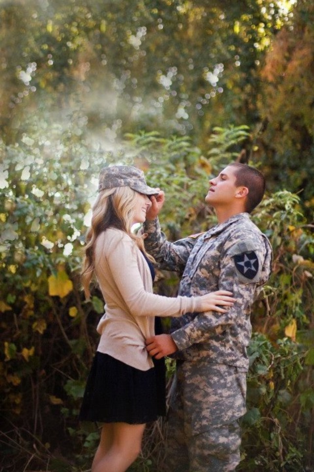 Army Love Couple Hd - HD Wallpaper 