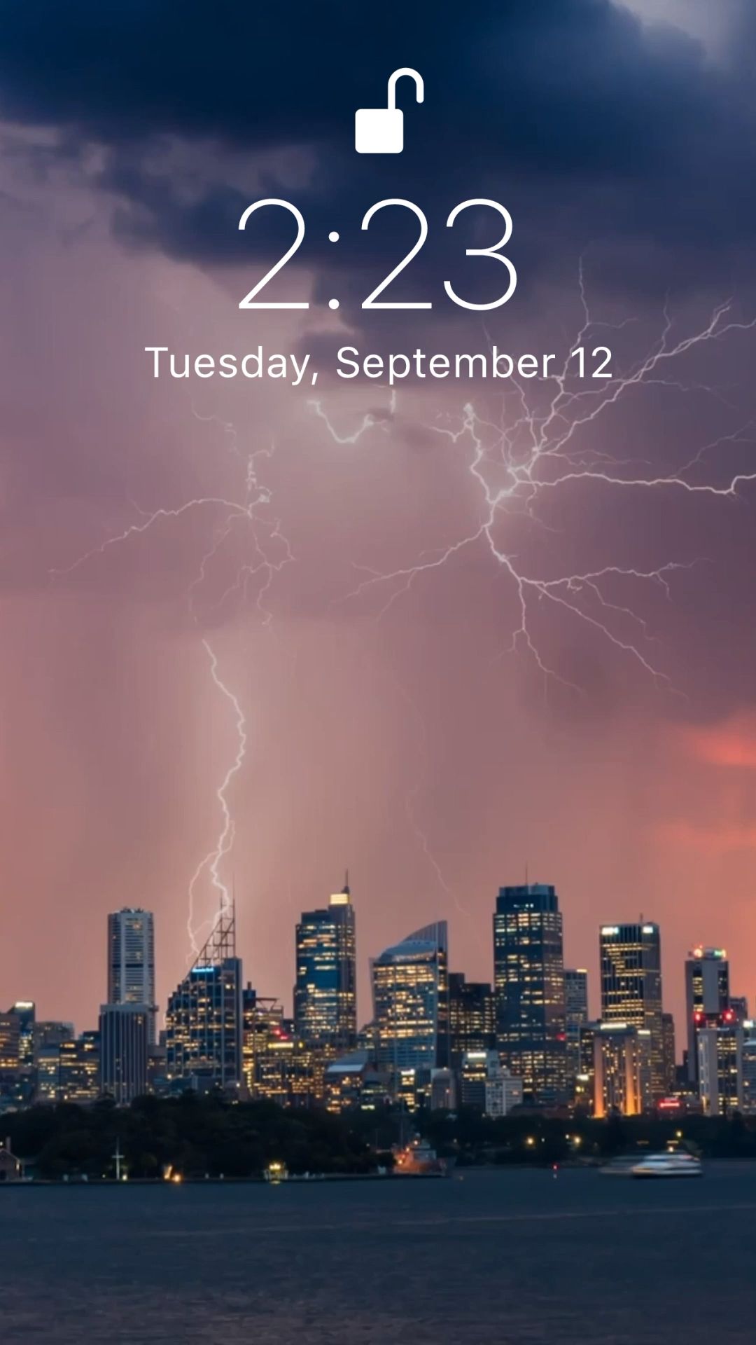 Lightning - HD Wallpaper 