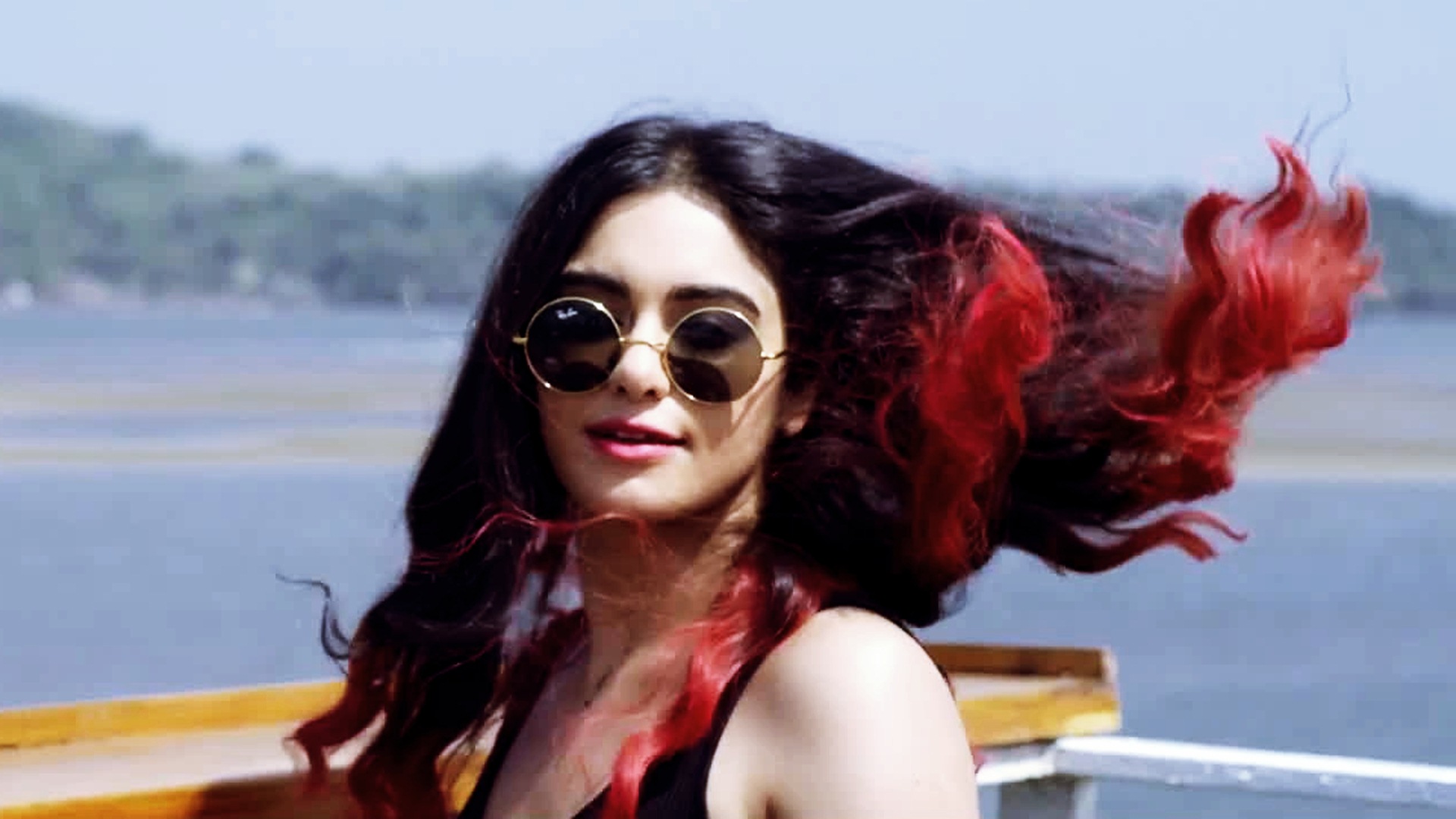 Adah Sharma Wallpaper - Girl - HD Wallpaper 