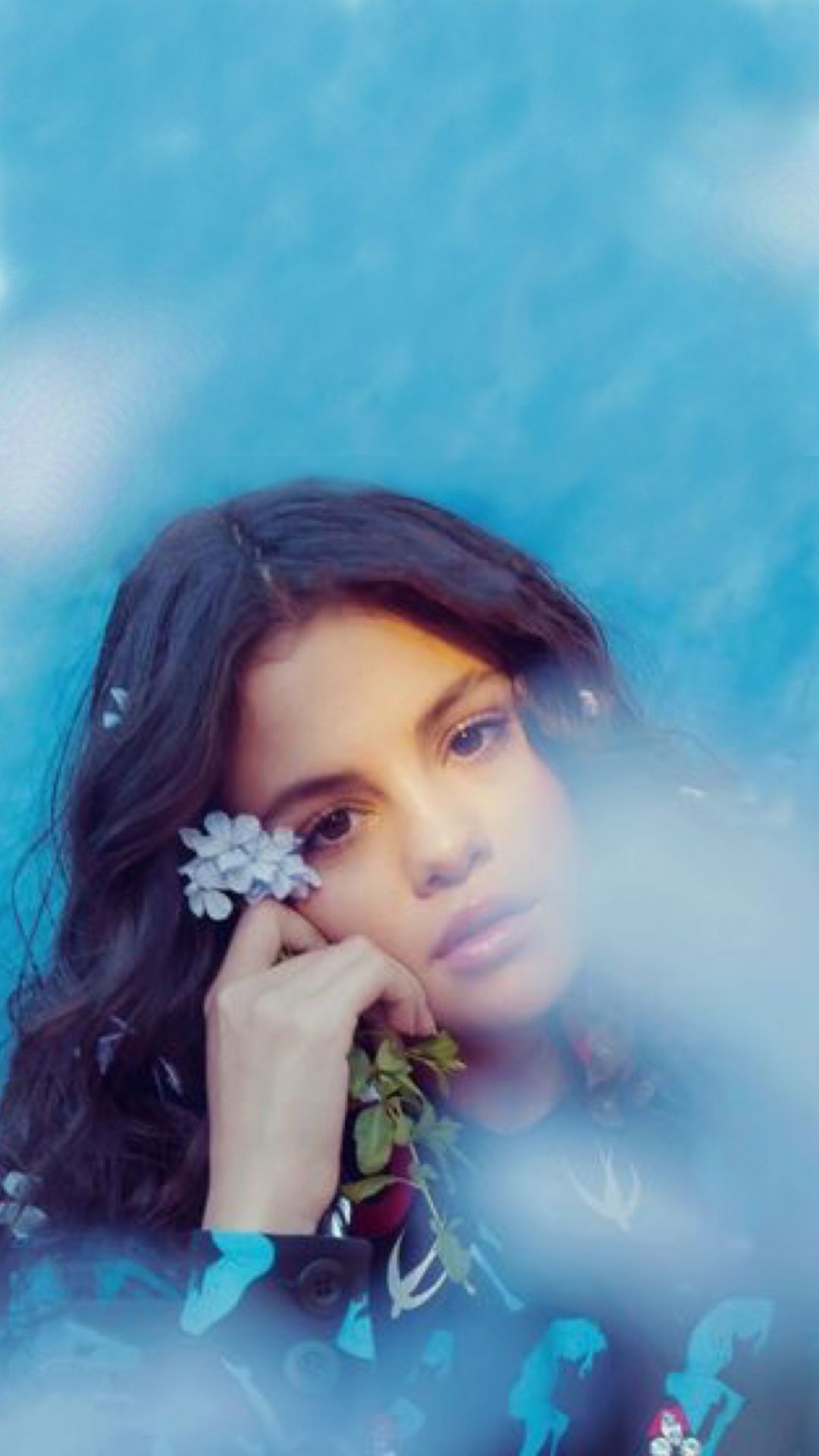 Selena Gomez Wonderland Magazine Cover - HD Wallpaper 