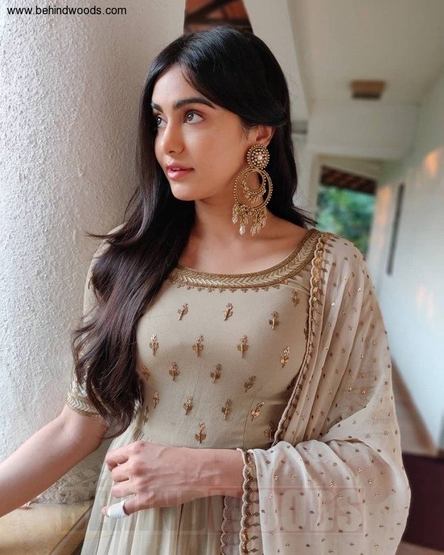 Adah Sharma Adah - Adah Sharma - HD Wallpaper 