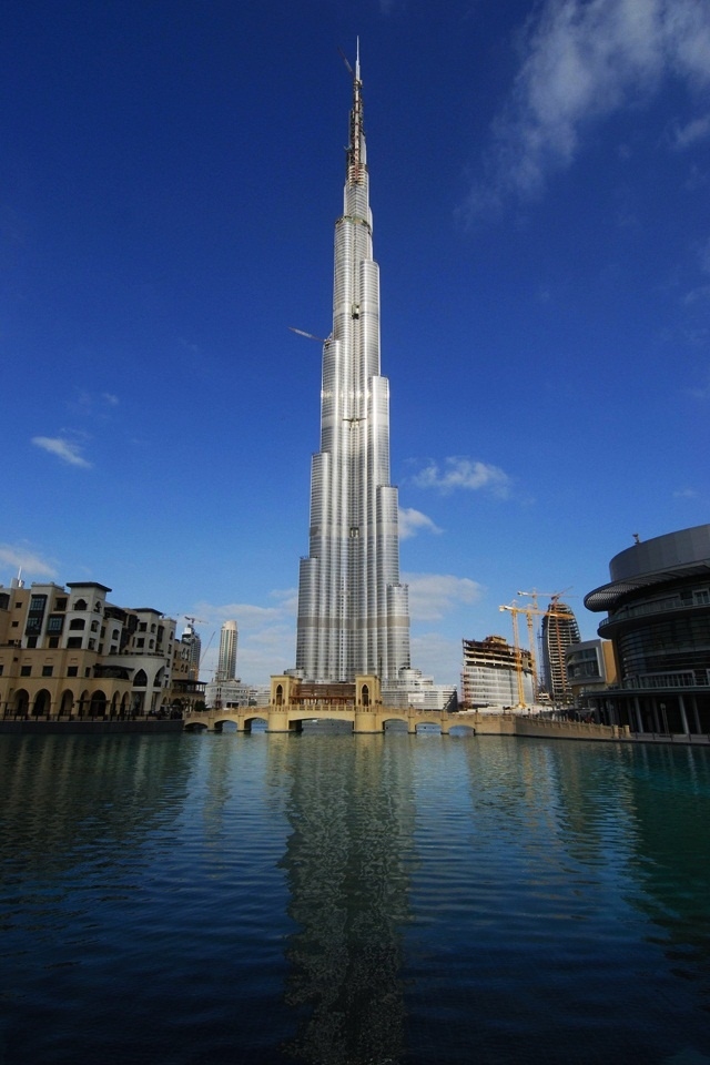 Burj Khalifa - 640x960 Wallpaper Burj Khalifa - 640x960 Wallpaper