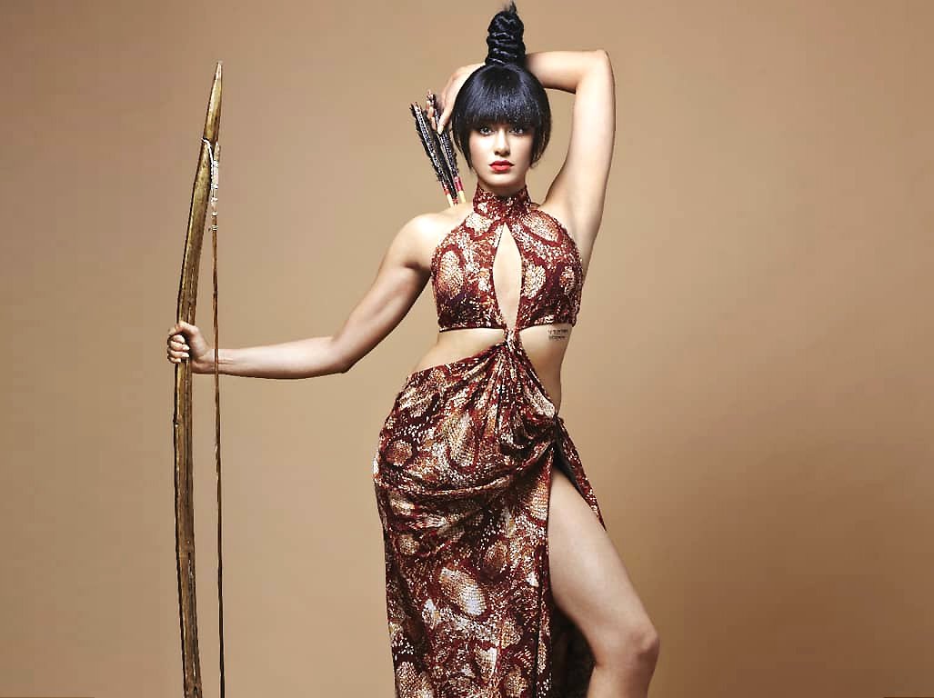 Adah Sharma Wallpapers - Adah Sharma - HD Wallpaper 