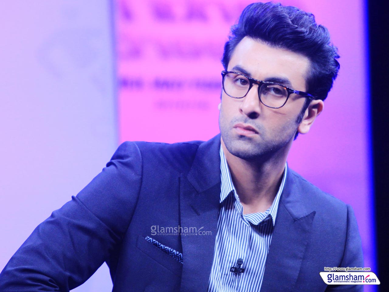Ranbir Kapoor - HD Wallpaper 