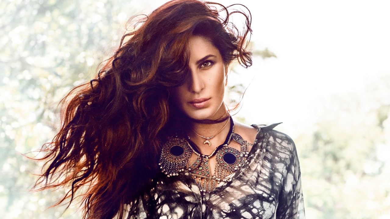 Katrina Kaif - HD Wallpaper 