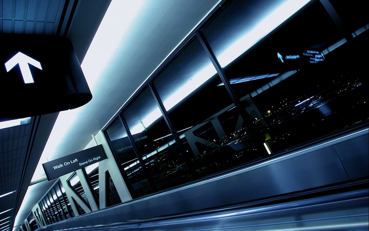 Airport Terminal Wallpapers - Facebook Cover Airport - HD Wallpaper 