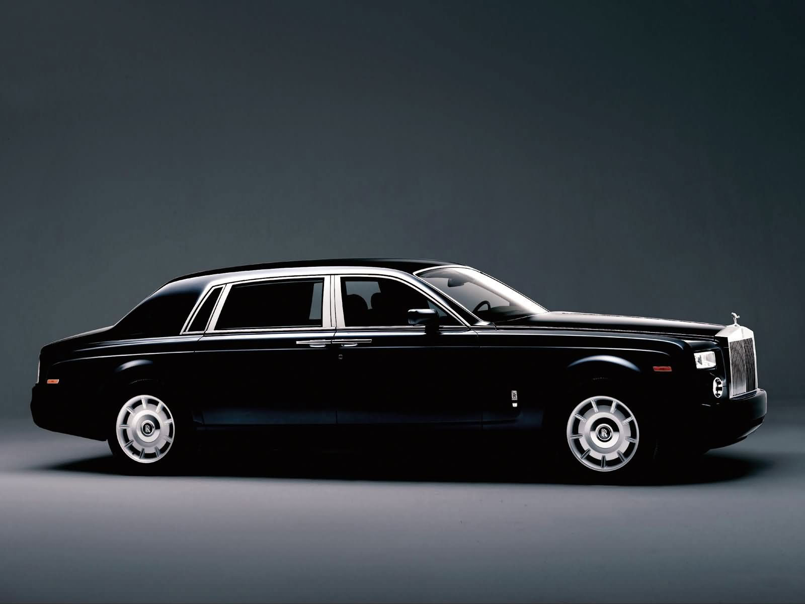 Wallpapers Rolls Royce Phantom Wallpapers - Rolls Royce Phantom Black Extended Wheelbase - HD Wallpaper 