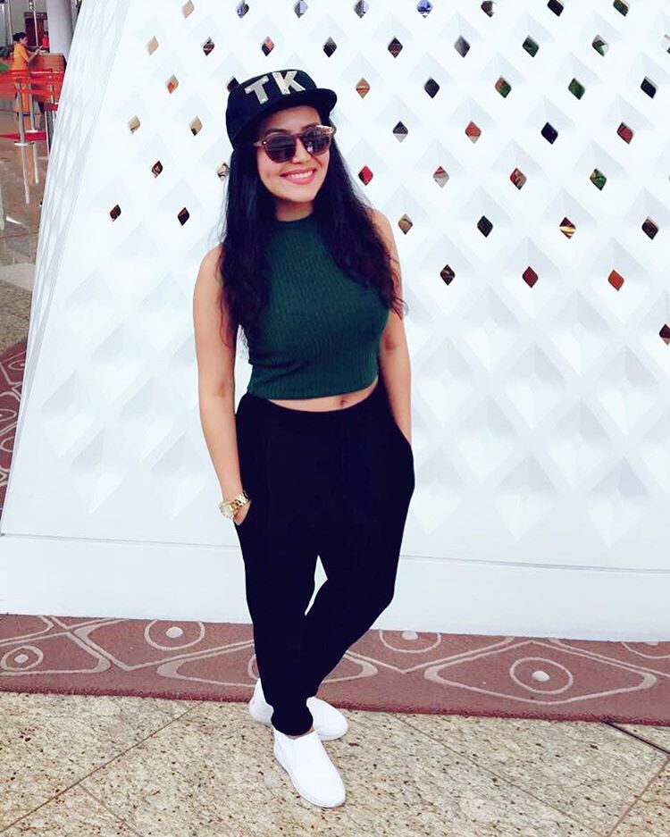 Neha Kakkar Hd Images - Latest Pics Of Neha Kakkar - HD Wallpaper 