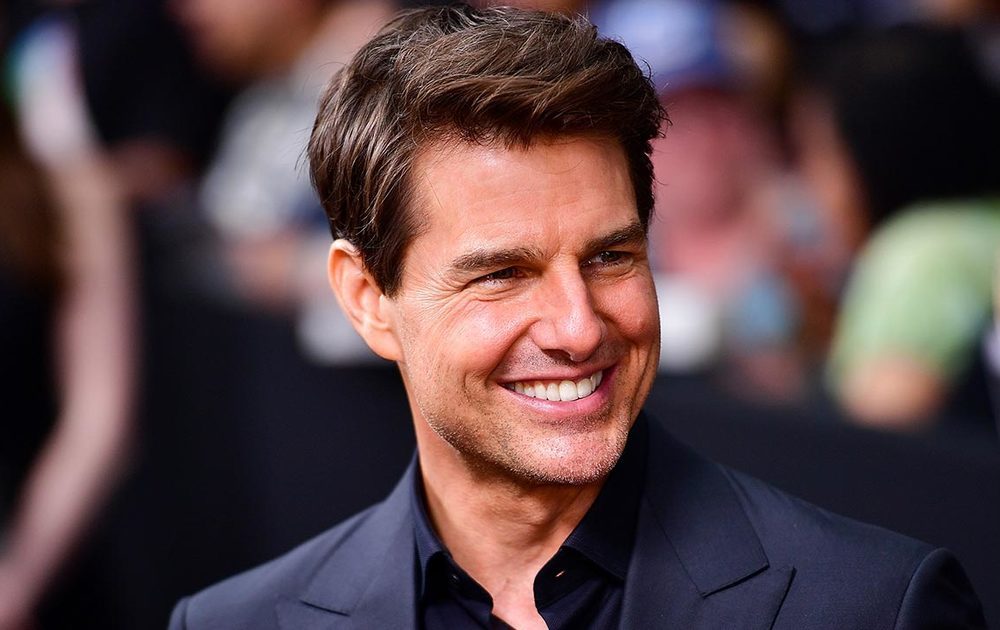 Tom Cruise Hq Wallpaper - Tom Cruise Net Worth - HD Wallpaper 