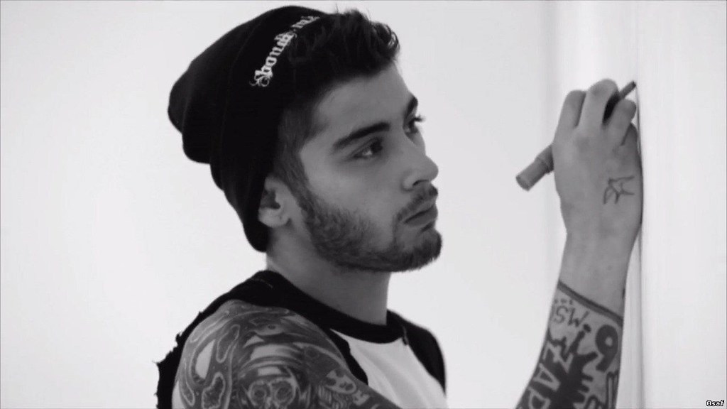 Zayn Malik Black And White - HD Wallpaper 