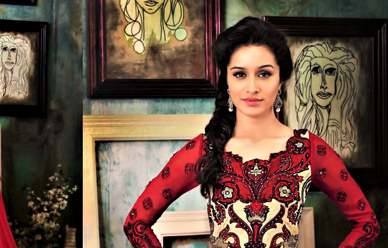 Photo Wallpaper Dress, Cute, Indian, Brunnet, Desi, - Shraddha Kapoor Traditional Dress - HD Wallpaper 