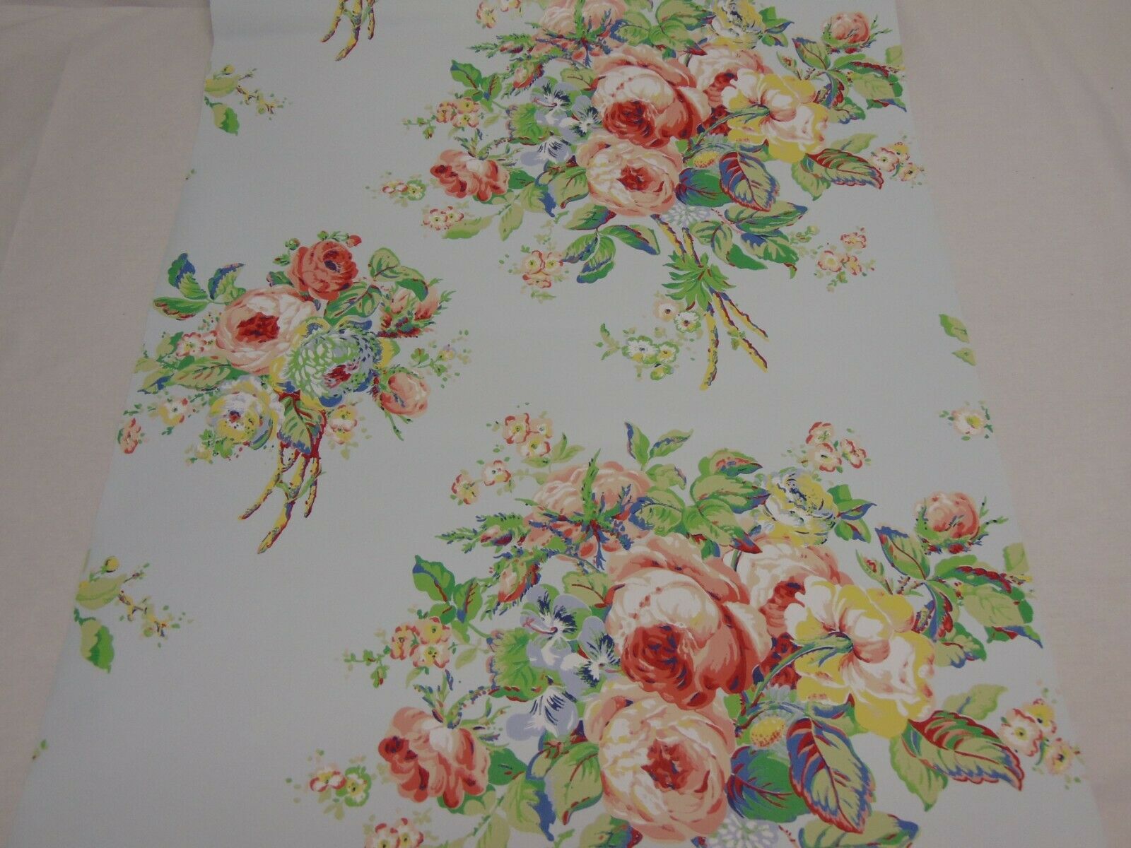 Tablecloth - HD Wallpaper 