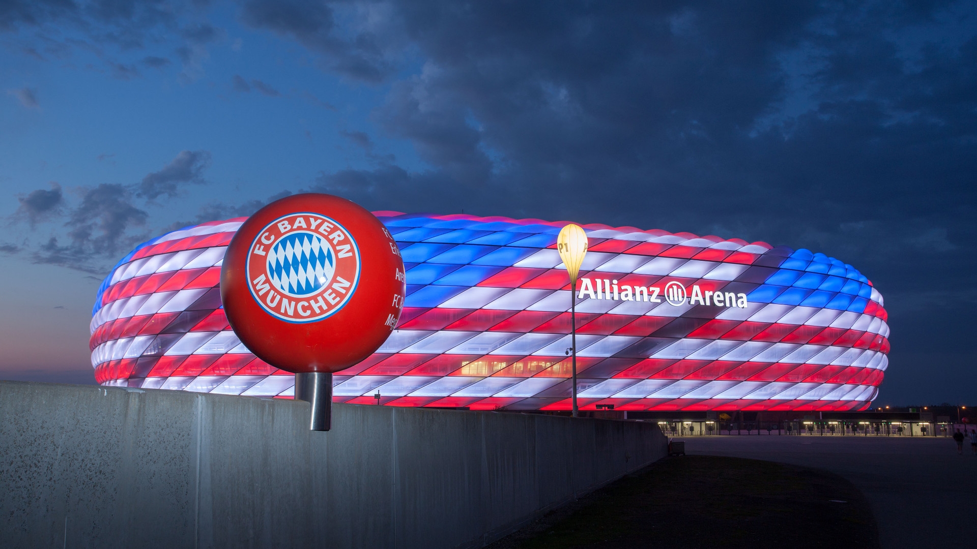 Allianz Arena - HD Wallpaper 