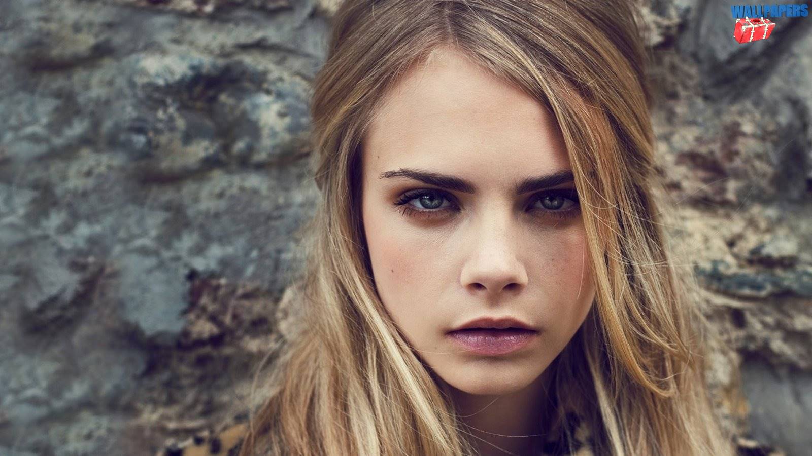 Cara Delevingne 2 Wallpaper - Cara Delevingne - HD Wallpaper 