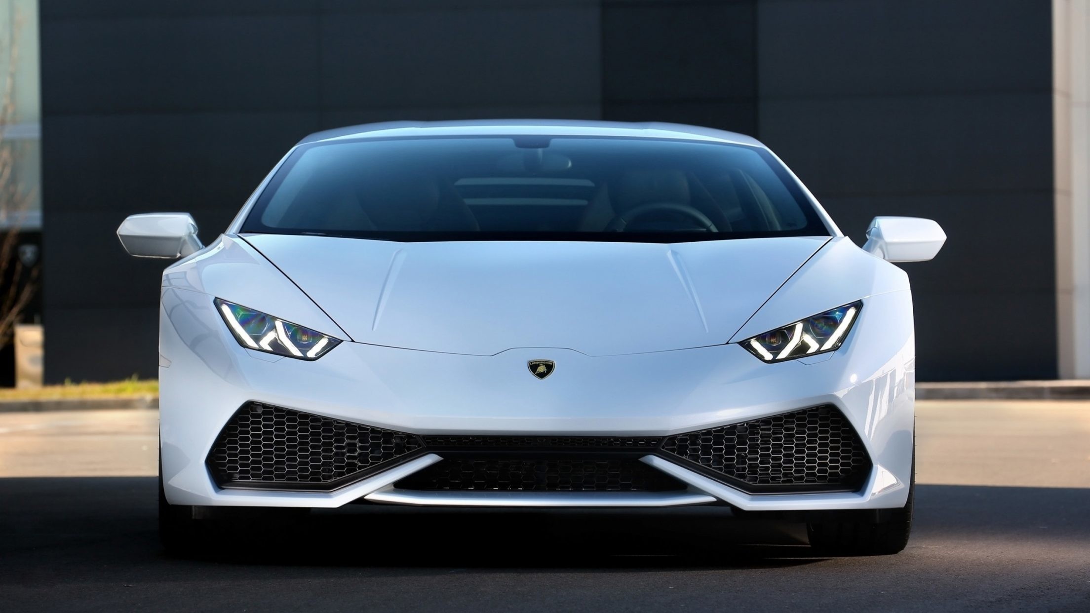Tablet Android/ipad - Front Of Lambo Huracan - HD Wallpaper 