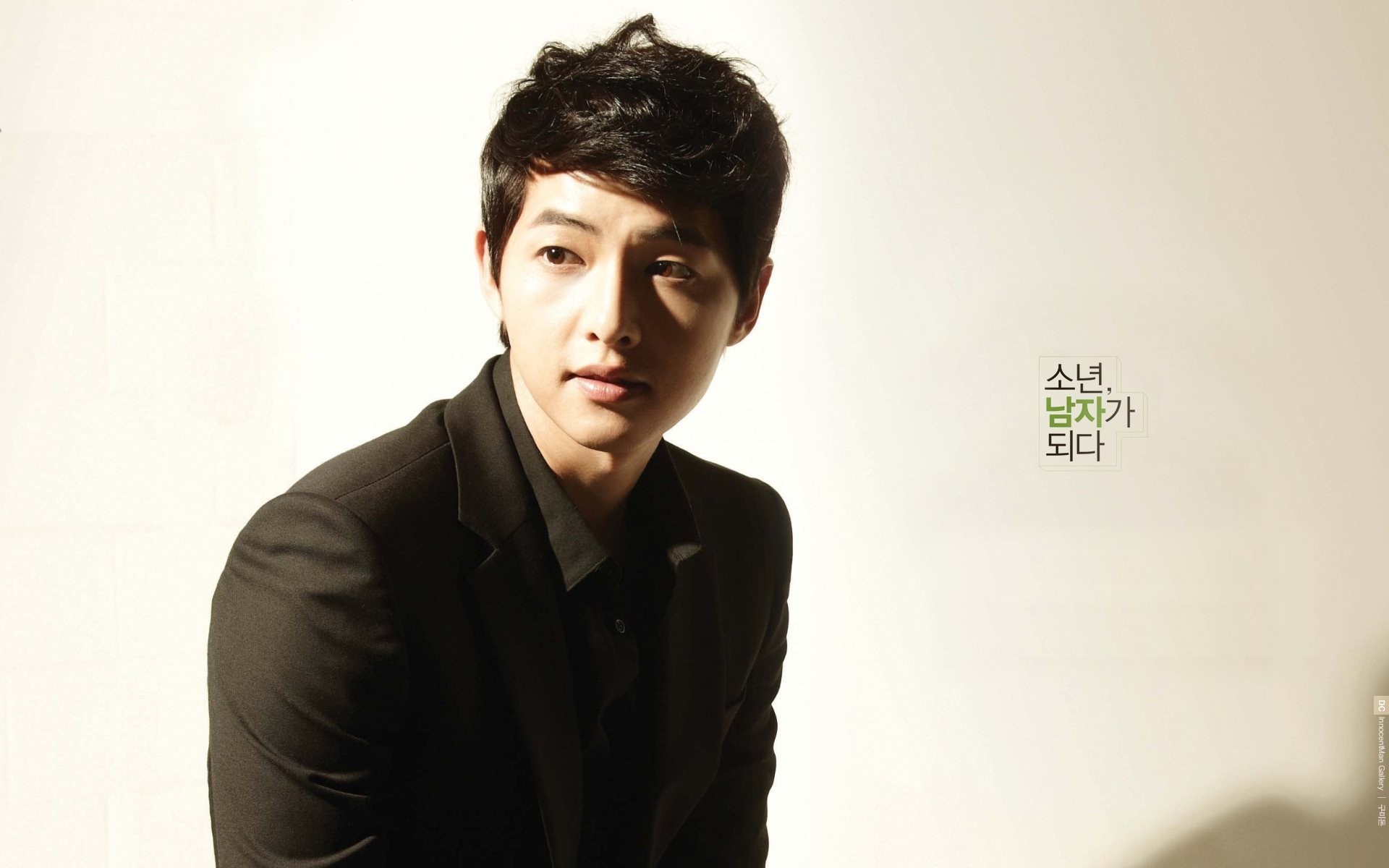 Song Joongki Wallpaper Desktop - HD Wallpaper 