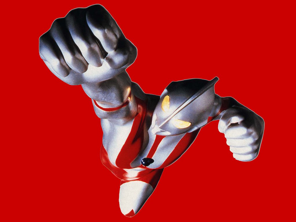 Ultraman Transformation Pose - HD Wallpaper 