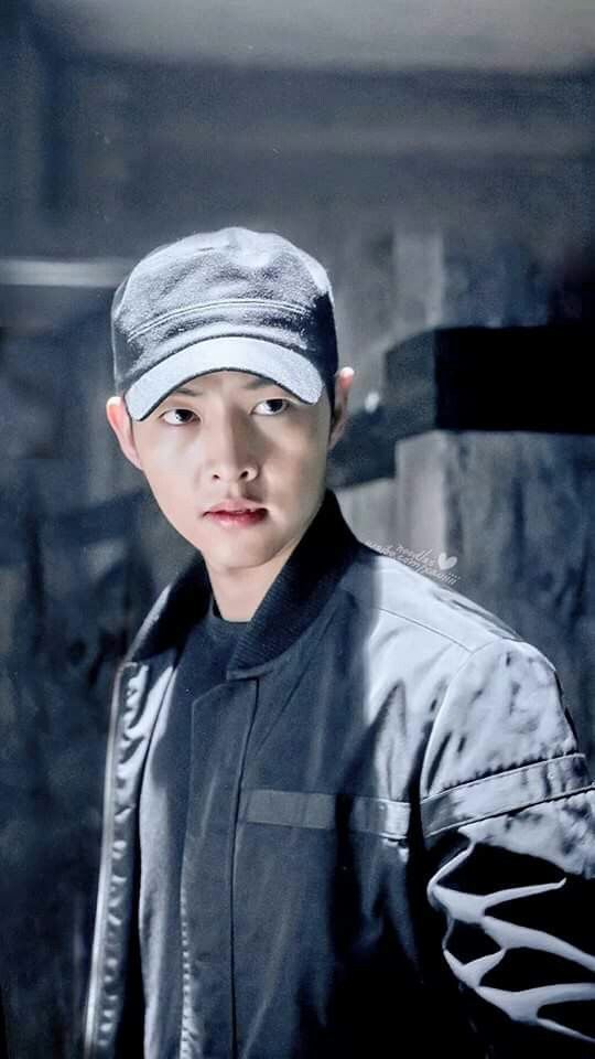 Song Joong Ki Descendants Of The Sun - HD Wallpaper 