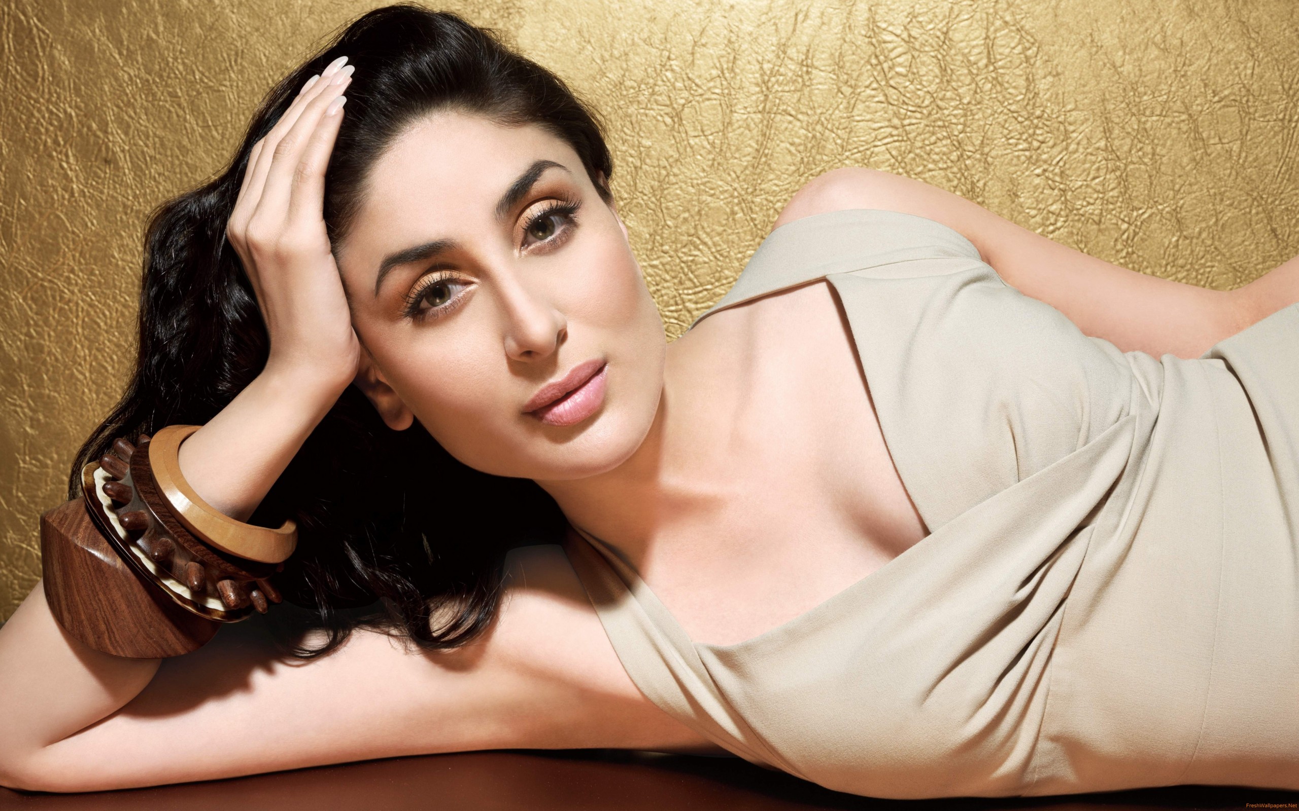 Kareena Kapoor Lakme Absolute - HD Wallpaper 