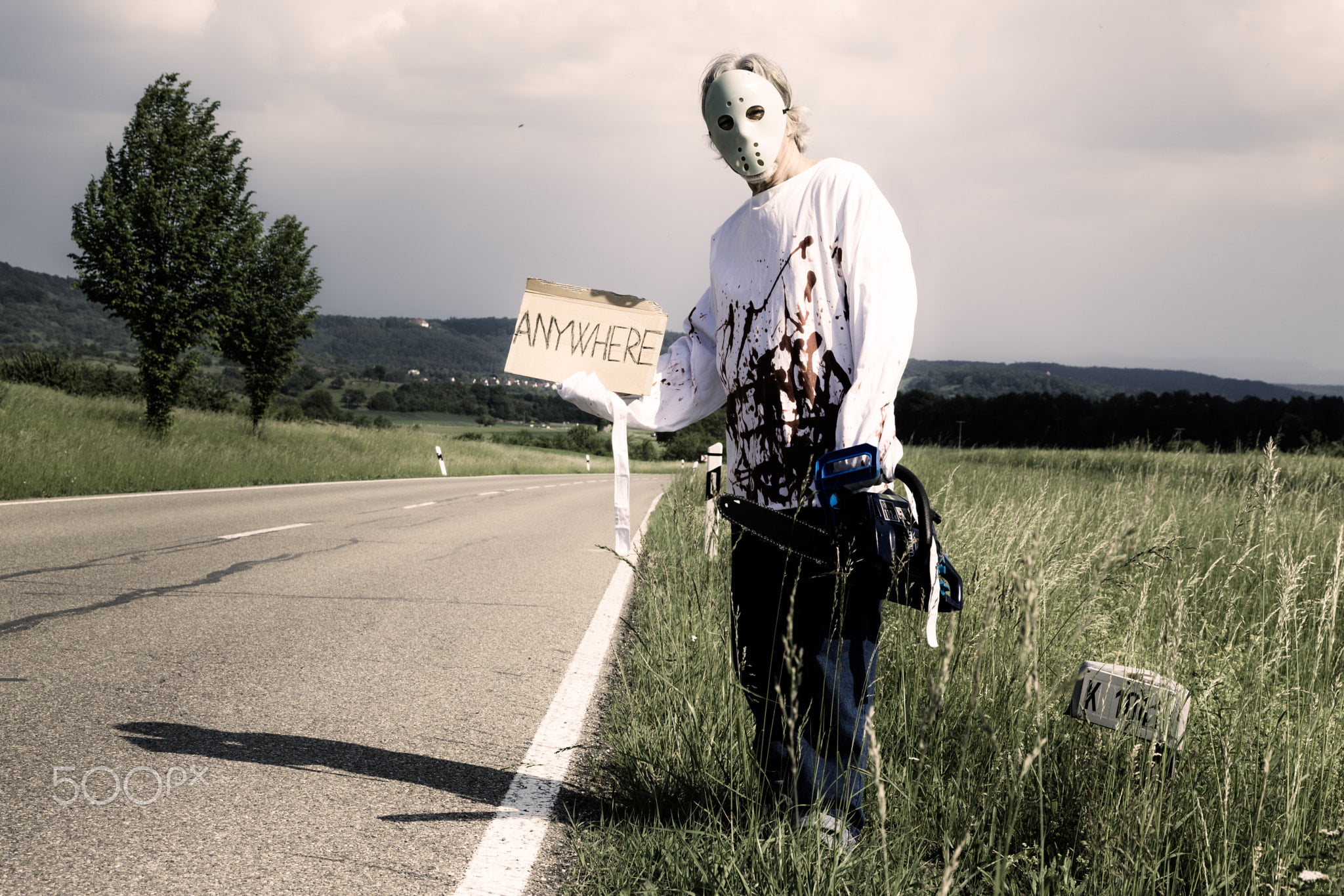 Scary Hitchhiker - HD Wallpaper 