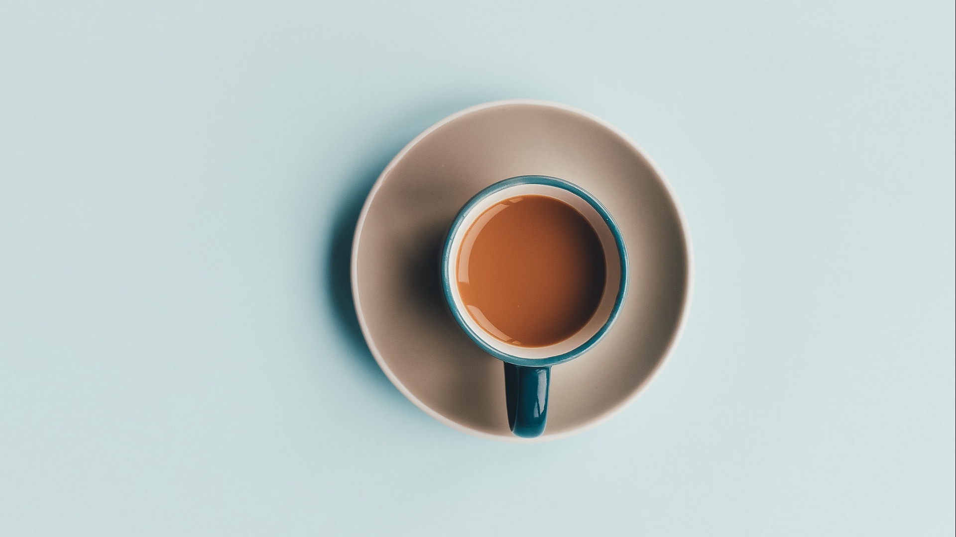 Coffee Cup Minimal Hd Wallpaper - Aesthetic Coffee Cup Wallpaper Laptop - HD Wallpaper 