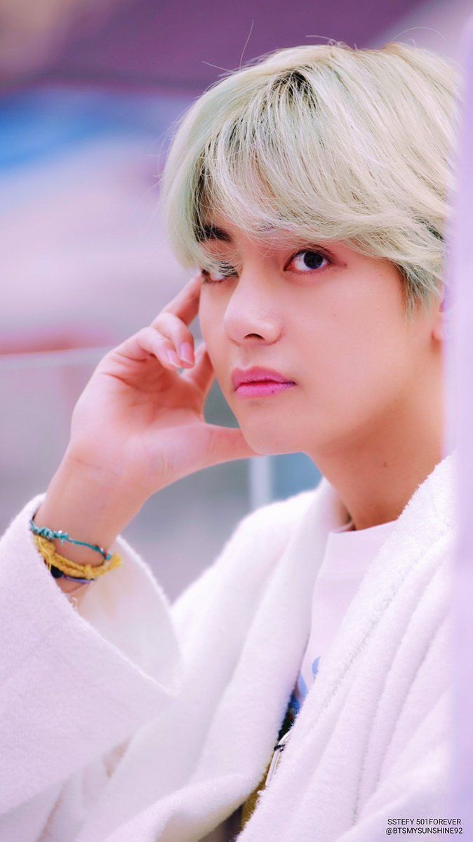 Kim Taehyung - HD Wallpaper 