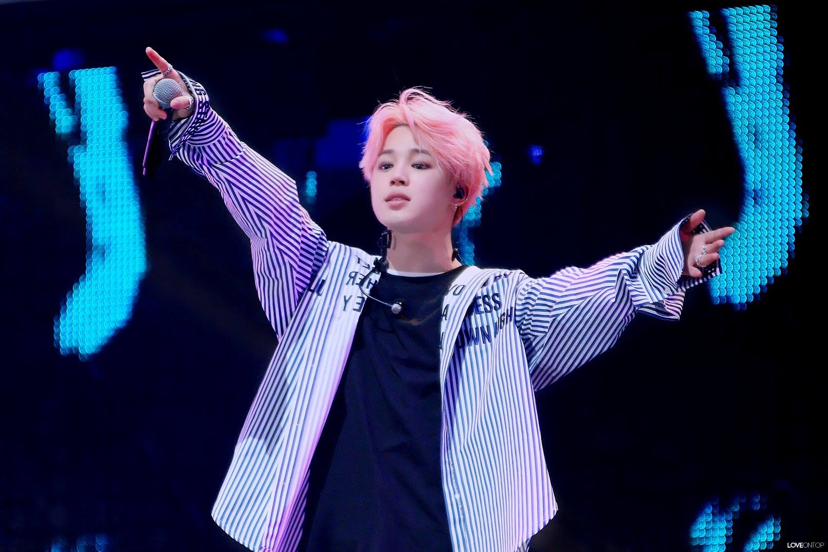 Jimin Pink Hair Concert - HD Wallpaper 