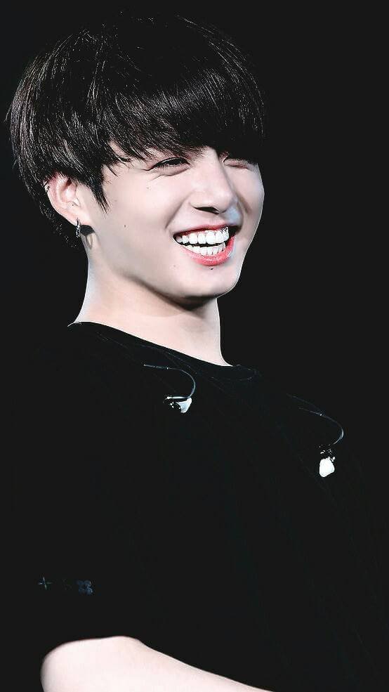 Bts Jungkook Laughing - HD Wallpaper 