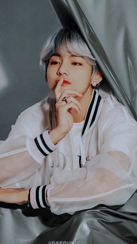 Image - Kim Taehyung - HD Wallpaper 