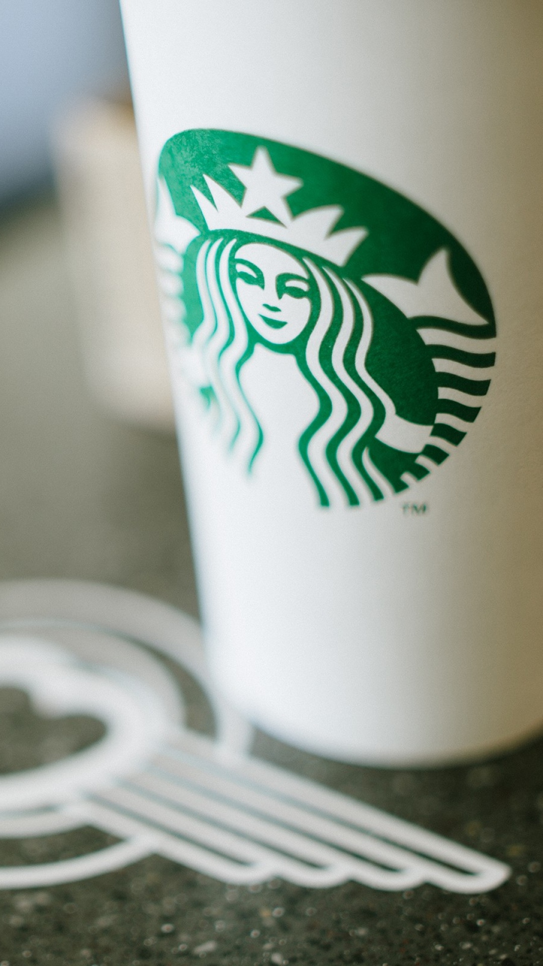 Starbucks Coffee Cup Tilt Shift Android Wallpapers - Starbucks New Logo 2011 - HD Wallpaper 