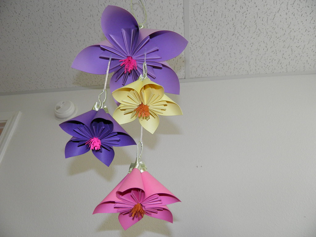 Flower Paper Mobile - Artificial Flower - HD Wallpaper 