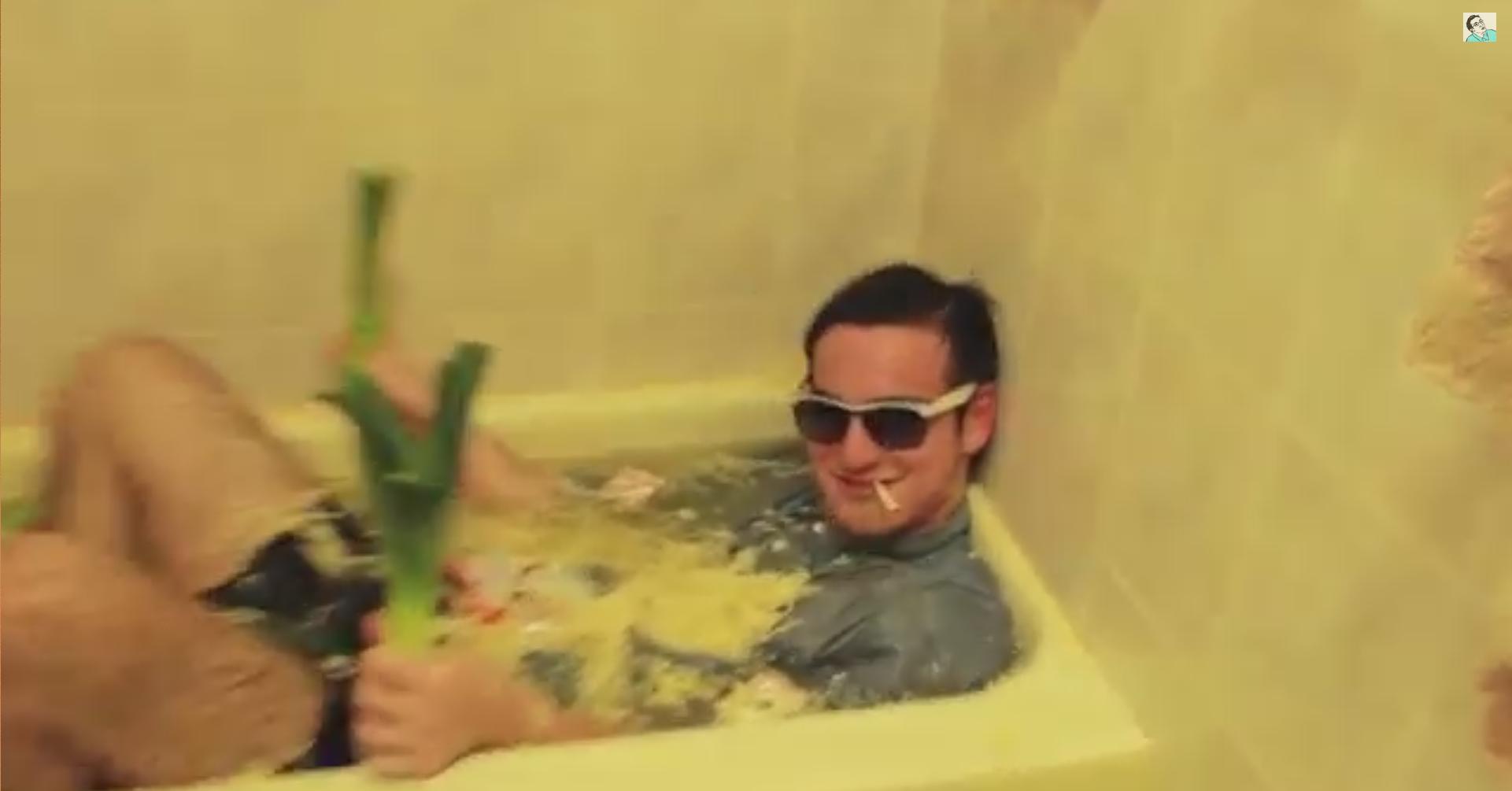 View Media - Filthy Frank Ramen Bath - HD Wallpaper 