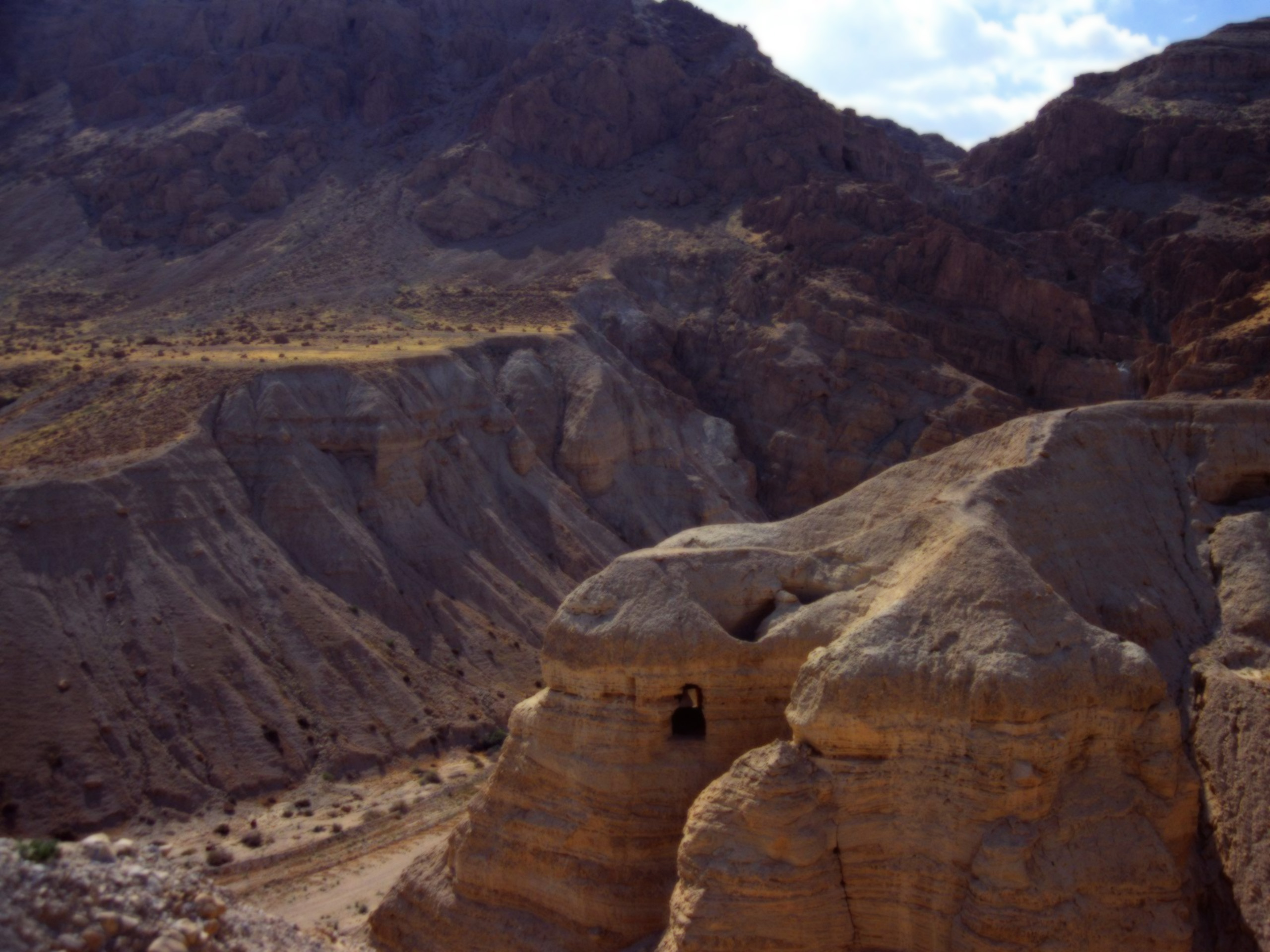 Hd Wallpapers Cave Of The Dead Sea Scrolls Qumran Cave - Dead Sea Scrolls Caves - HD Wallpaper 