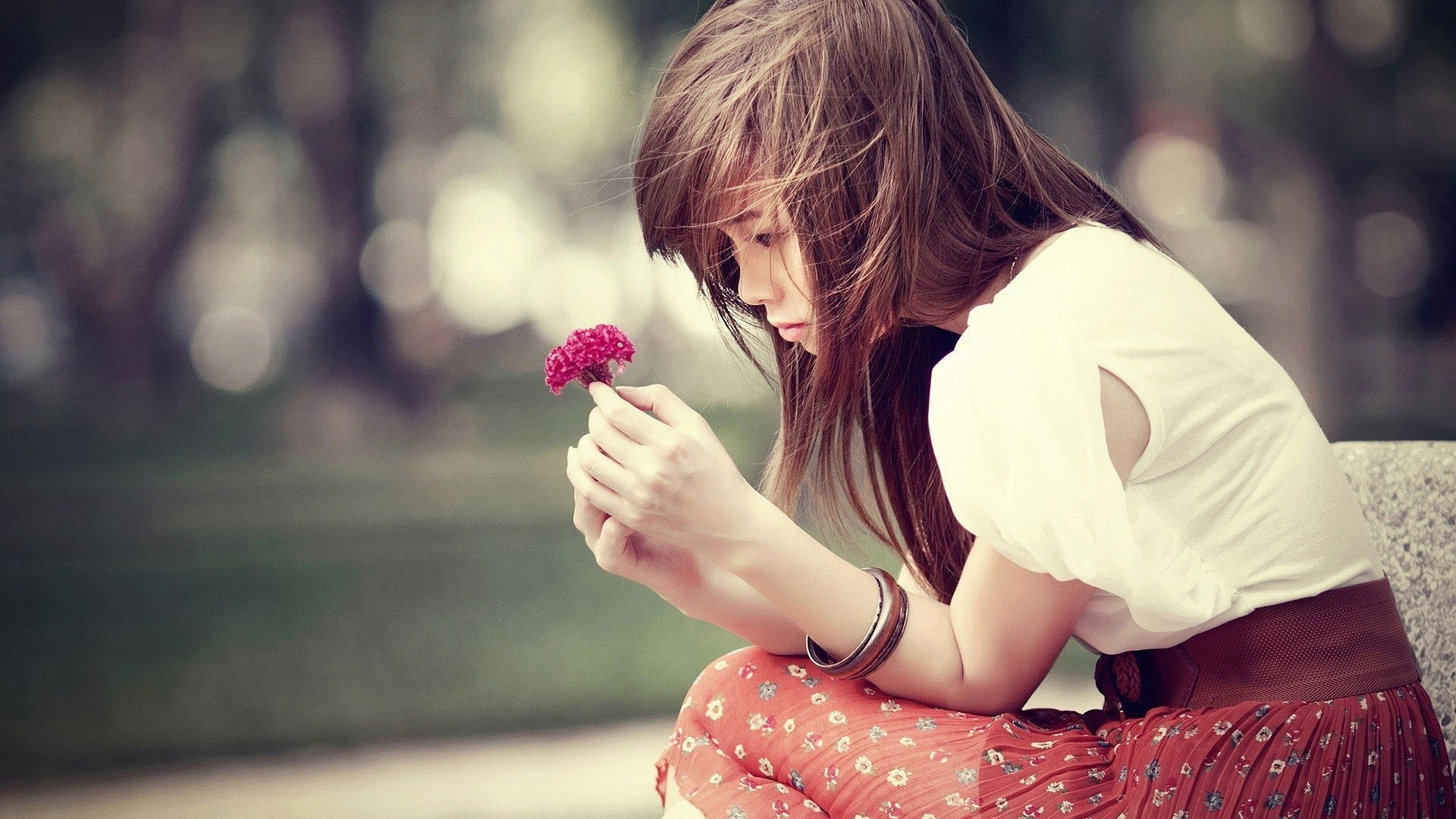 Heart Broken Sad Girls Wallpapers 
 Data-src /w/full/e/a/0/202949 - Upset Images Of Girl - HD Wallpaper 