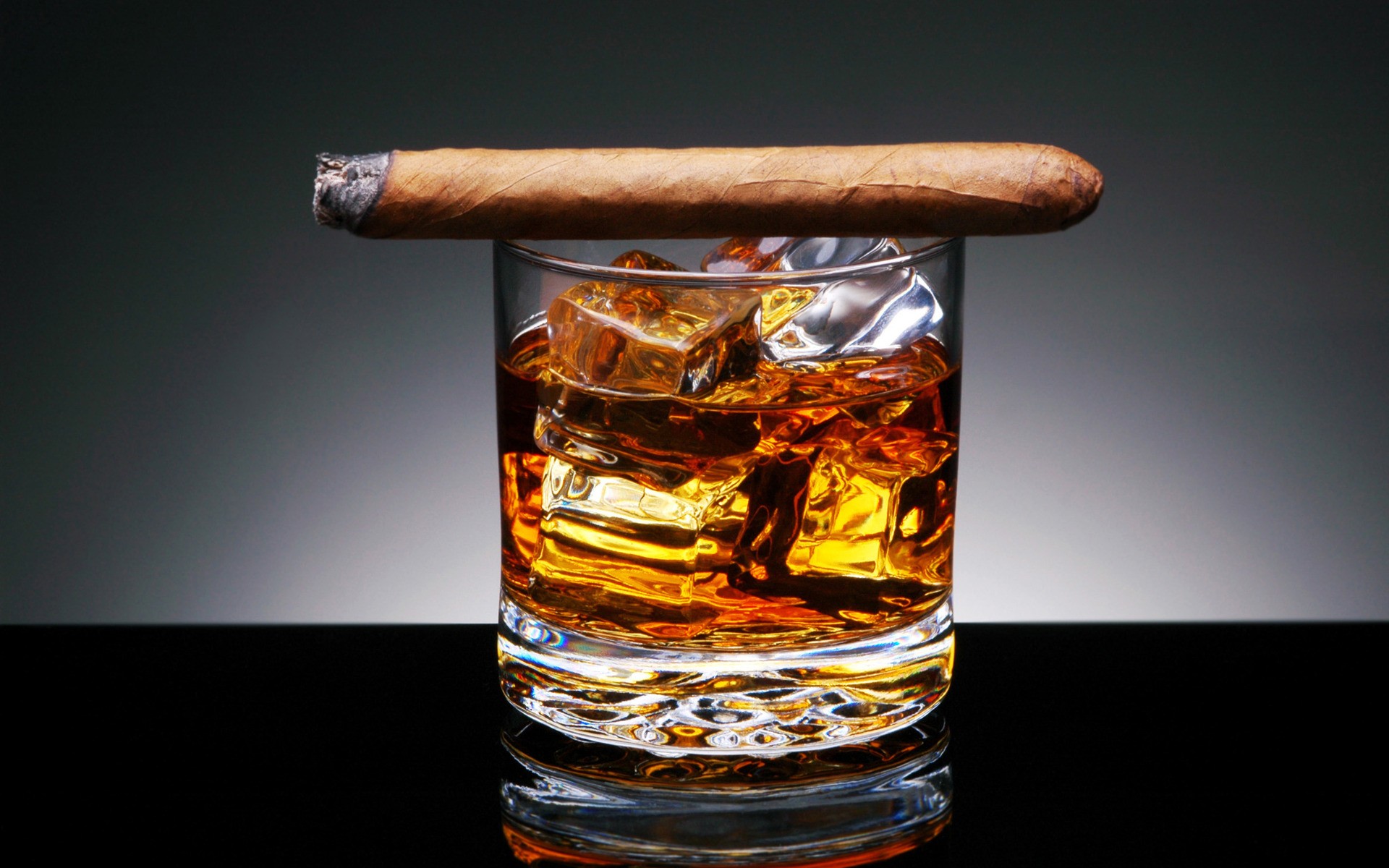 Whiskey Cigars - HD Wallpaper 
