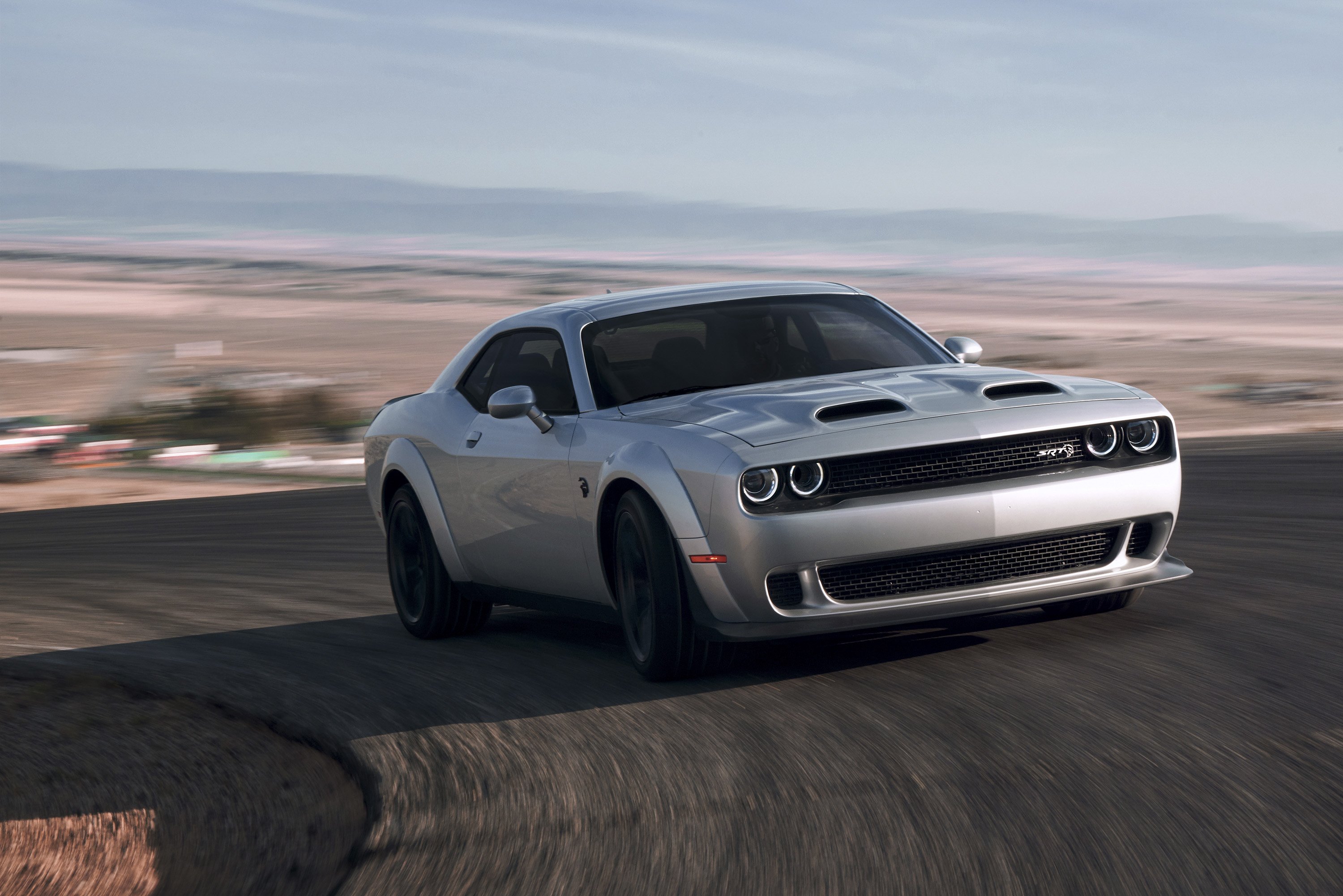 2018 Vs 2019 Dodge Challenger - HD Wallpaper 