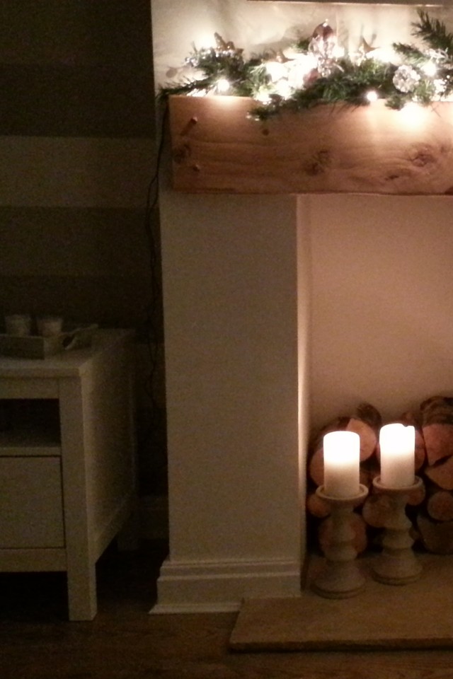 Decorate A Non Working Fireplace - HD Wallpaper 