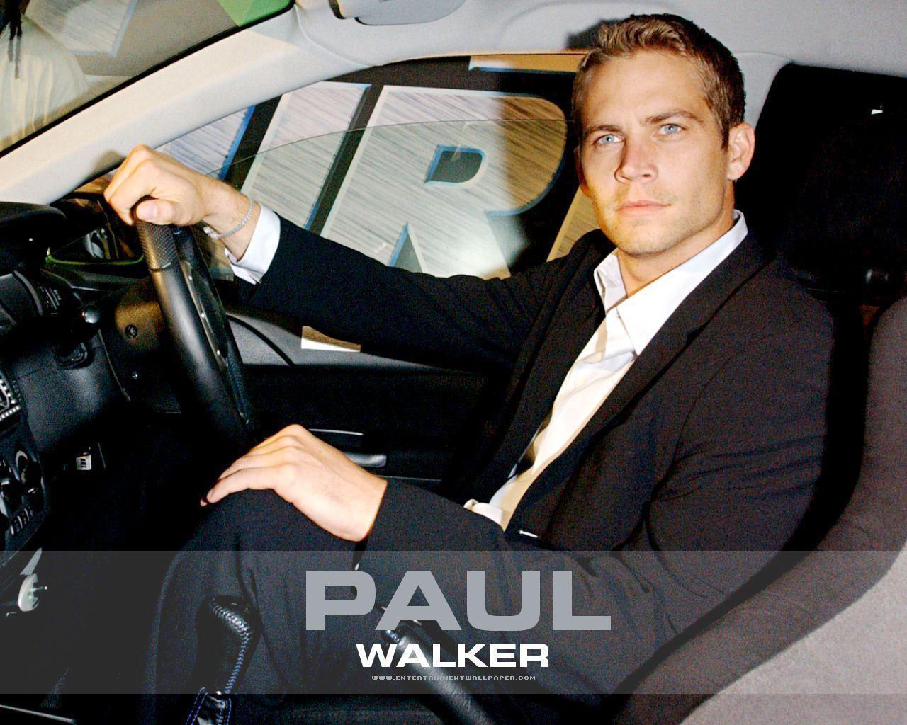 Paul Walker Wallpapers - Paul Walker In A Car - HD Wallpaper 