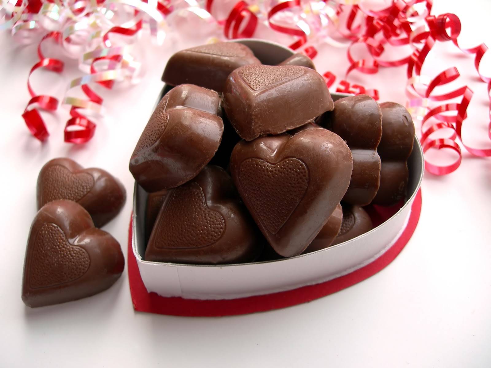 Free Download Cute Wallpaper For Android - Chocolate For Valentine - HD Wallpaper 